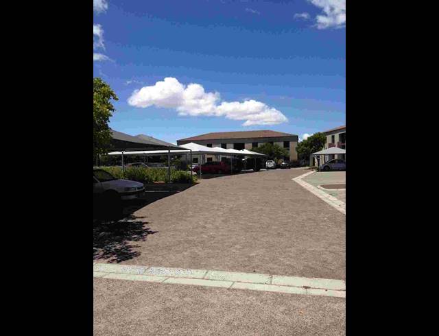 1,194M² OFFICE TO LET IN KENILWORTH